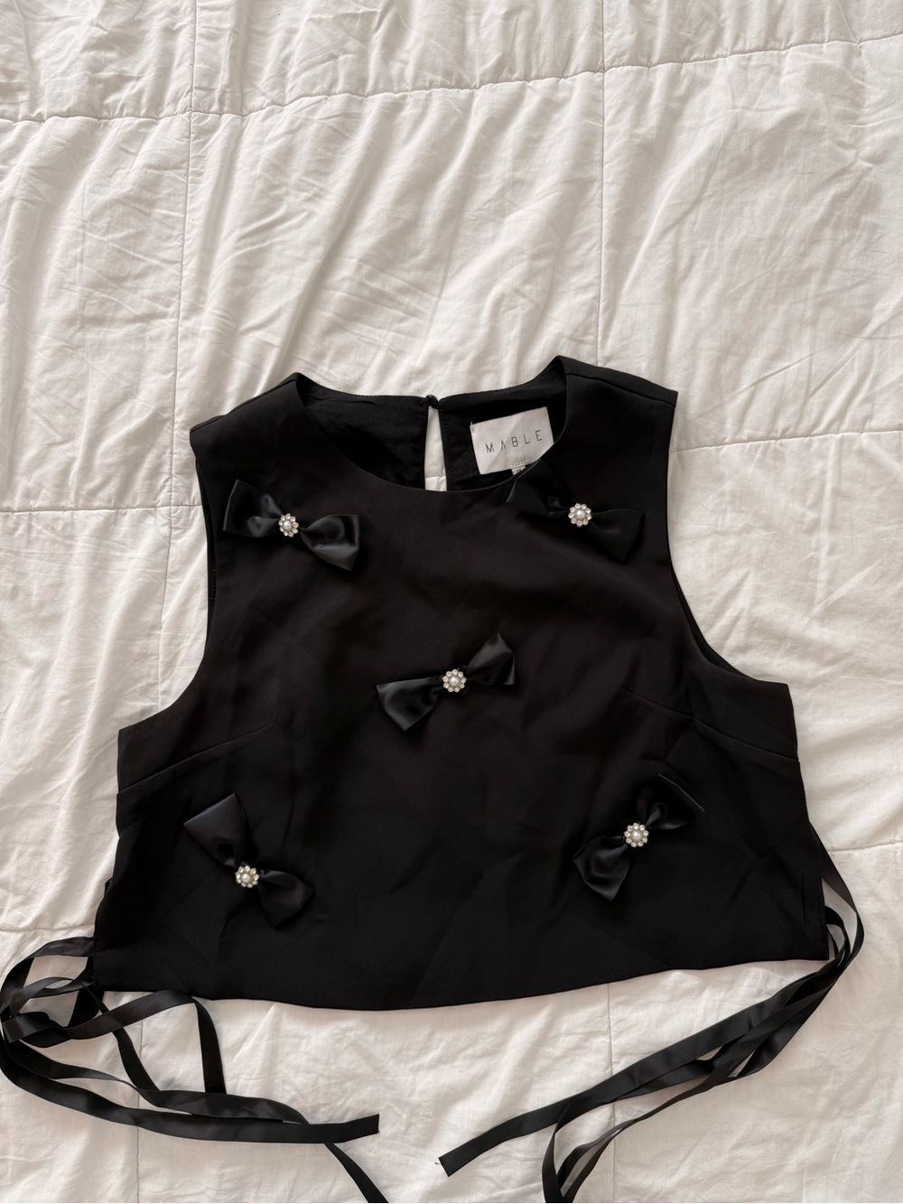 Mable Black Sleeveless Bow-Pearl Embellished Crop Top